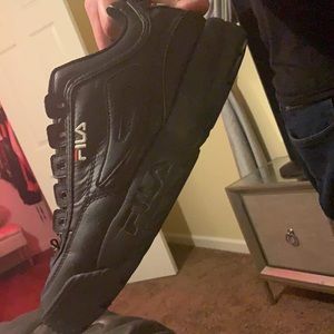 Black FILA with laces